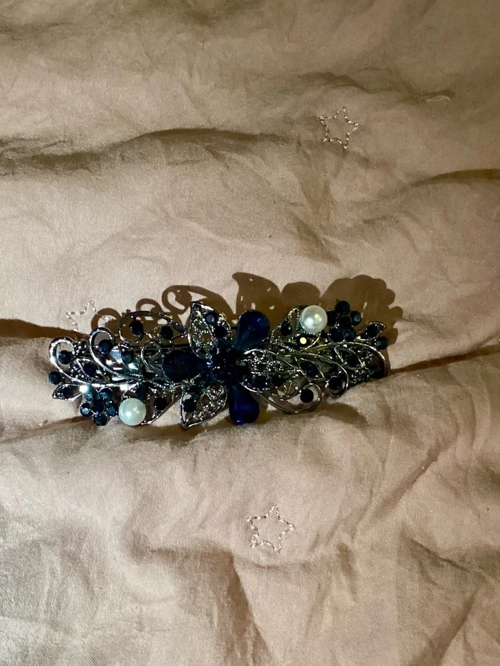 Elegant Navy Floral Pearl Hair Barrette - Women Accessories
